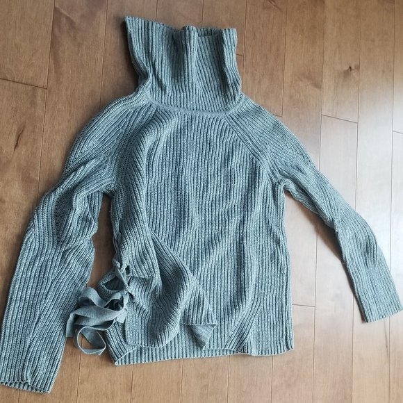 BEBE: Cowl neck sweater with lace up side - Medium - Picture 3 of 4